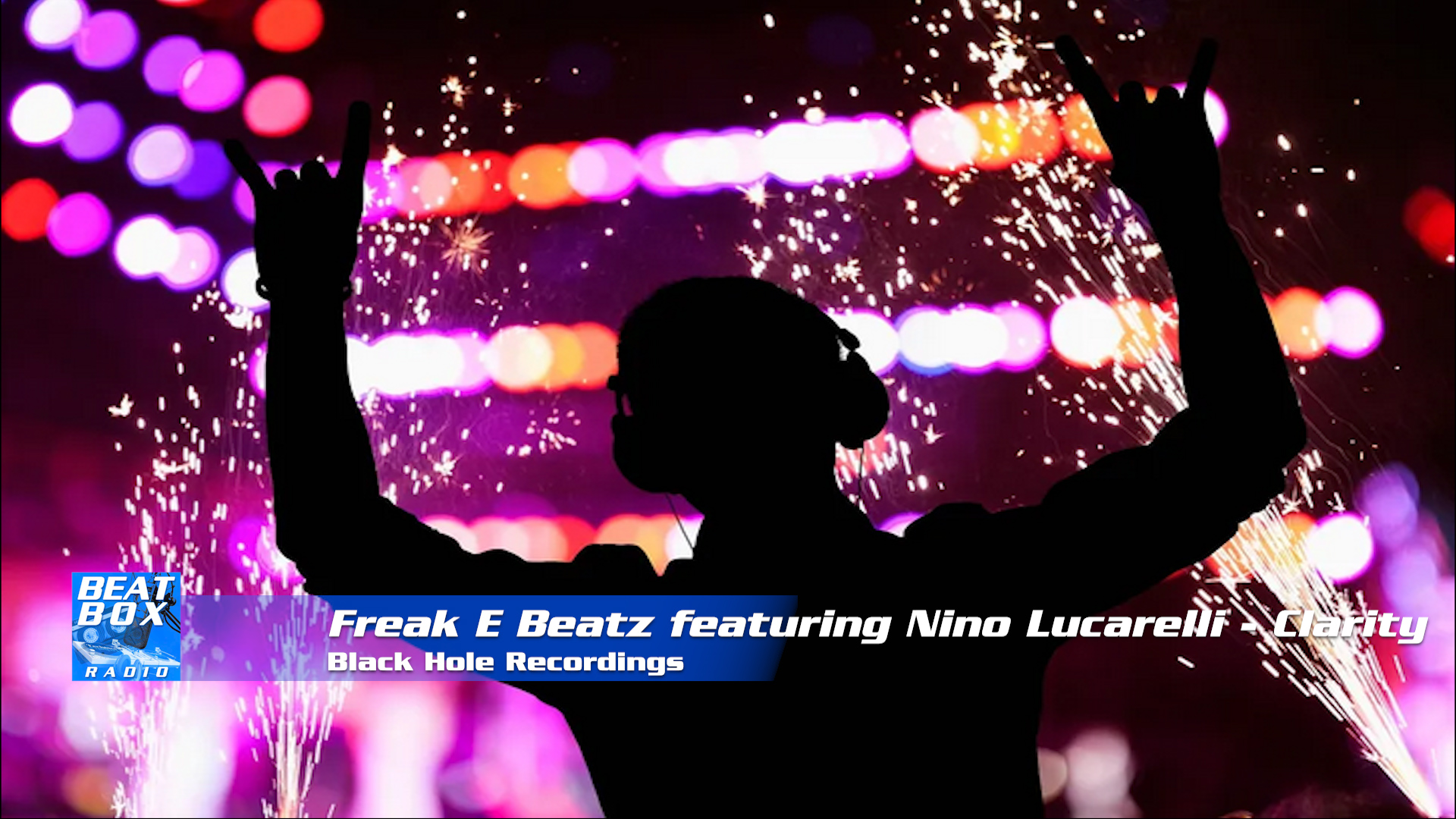 Επιστροφή του Freak E Beatz με τον Nino Lucarelli και το τραγουδι Clarity (Σαφήνεια)